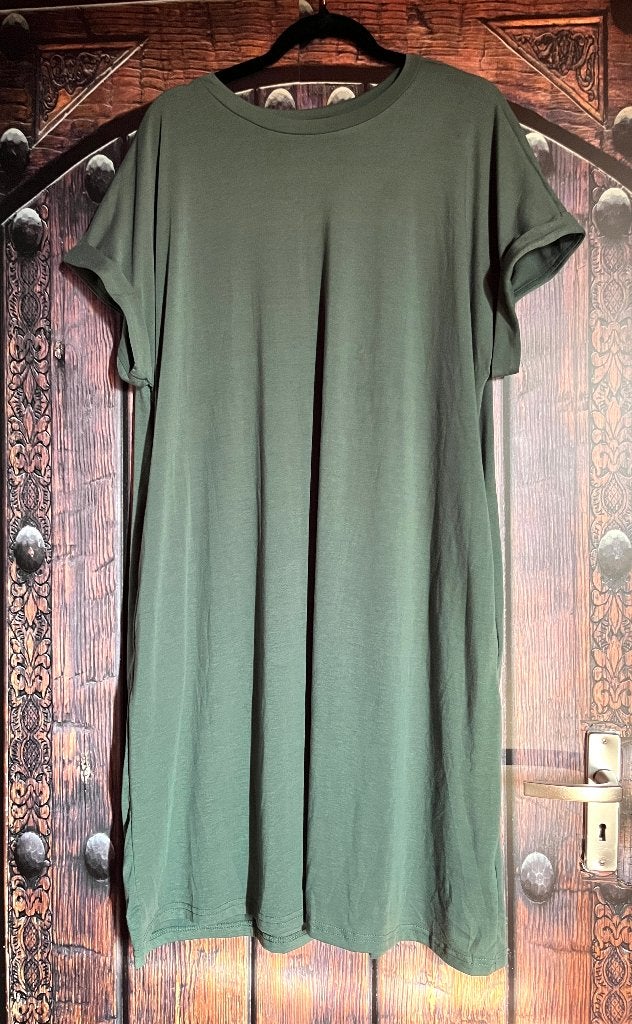 Leuke groene jurk met zakken maat 44/46 nu voor 15,99€, Noidea, Maat 42/44 (L), Ophalen of Verzenden, Zo goed als nieuw
