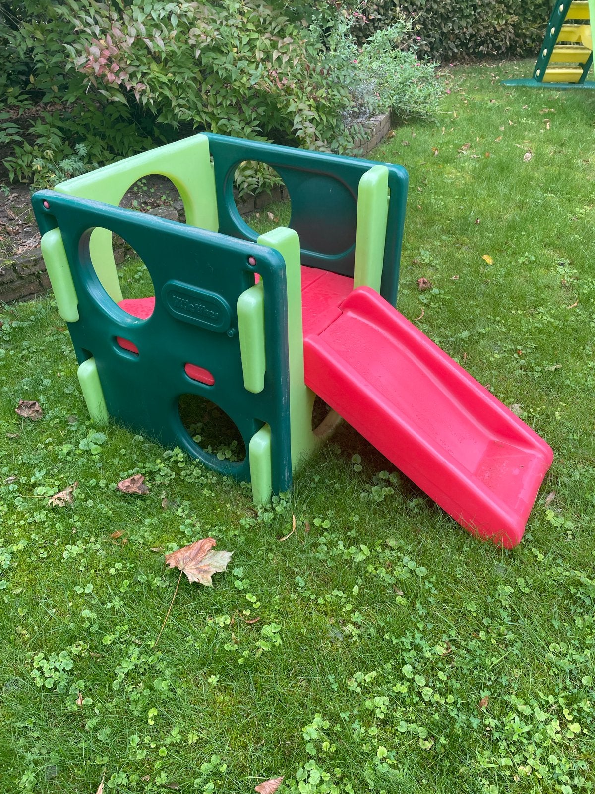 Little Tikes Klimtoestel met Glijbaan en Trampoline Plum, Ophalen, Gebruikt, Glijbaan