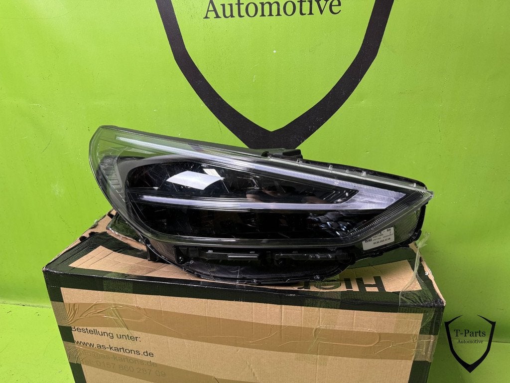 Hyundai i30 facelift rechts koplamp lamp 92101G4600 LED, Gebruikt, Heolleung-ro 12
06797  Seoul, Ophalen of Verzenden, Info@hyundai.com