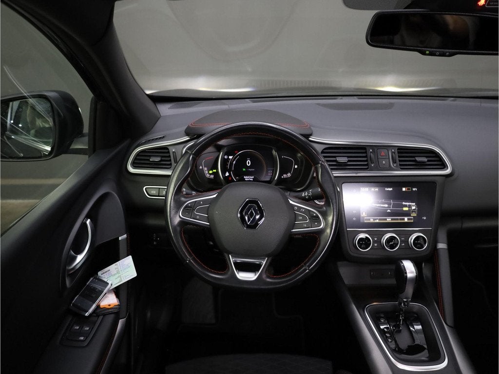 Renault Kadjar 1.3 TCe Black Edition | Camera, Auto's, Renault, Kadjar, Gebruikt, 715 kg, 160 pk