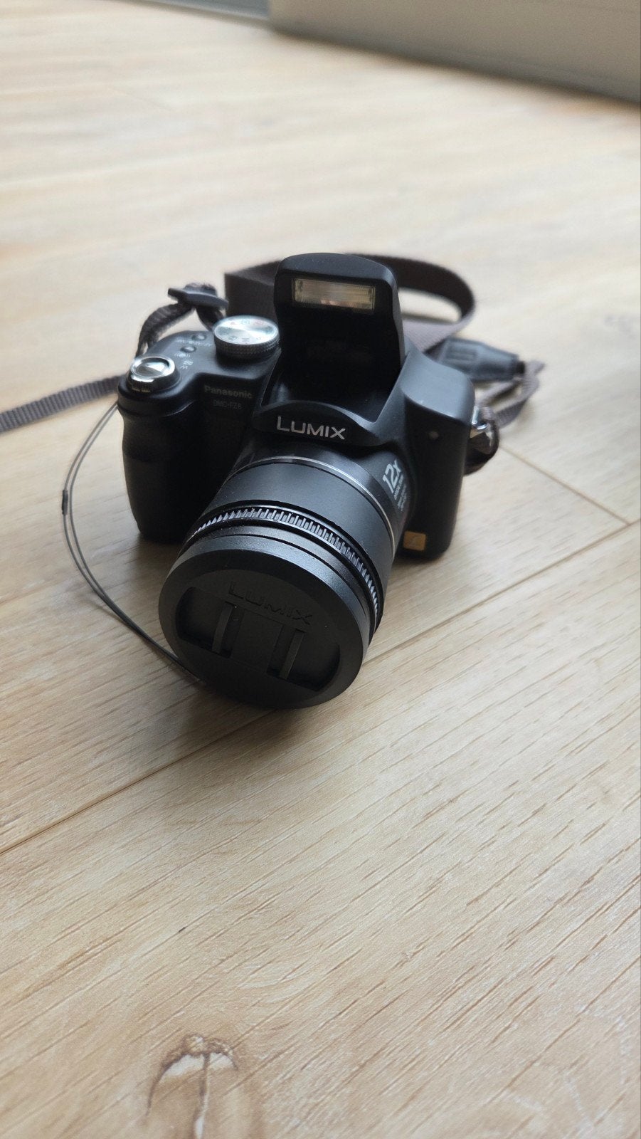 Panasonic Lumix DMC-FZ8 camera met accessoires, Ingebouwde flitser, Gebruikt, Panasonic, Draagriem