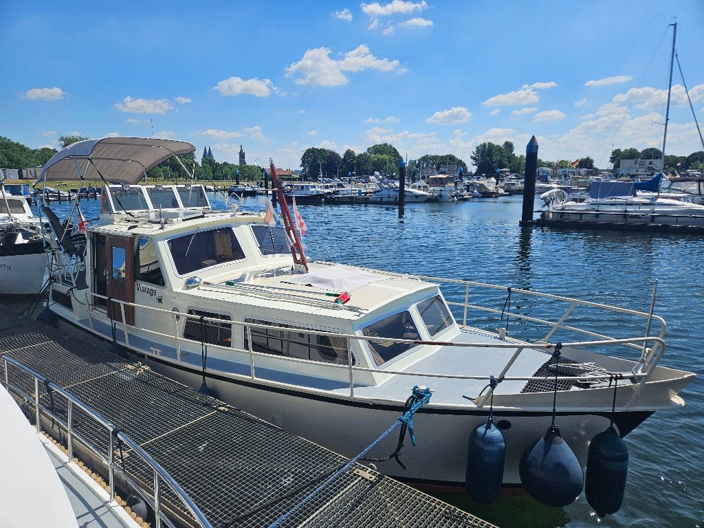 Motorboote und Yachten, Diesel, 2000 pk, Zo goed als nieuw, Motorjacht