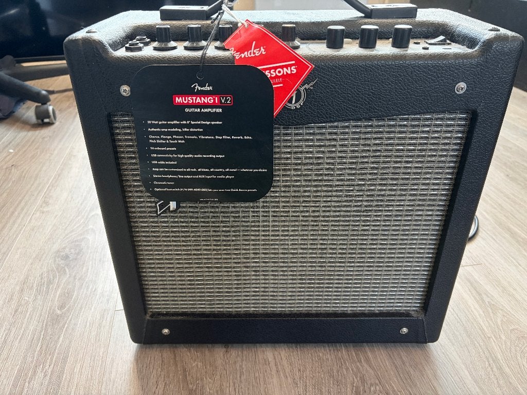 Fender Mustang I (V.2) gitaarversterker 20 watt - ZGAN, Ophalen, Zo goed als nieuw, Gitaar, Minder dan 50 watt