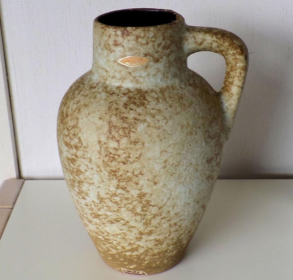 Kreutz vintage vaas oker geel zandkleur 26 cm West-Germany, Gebruikt, Overige kleuren, Aardewerk of Porselein, Ophalen of Verzenden