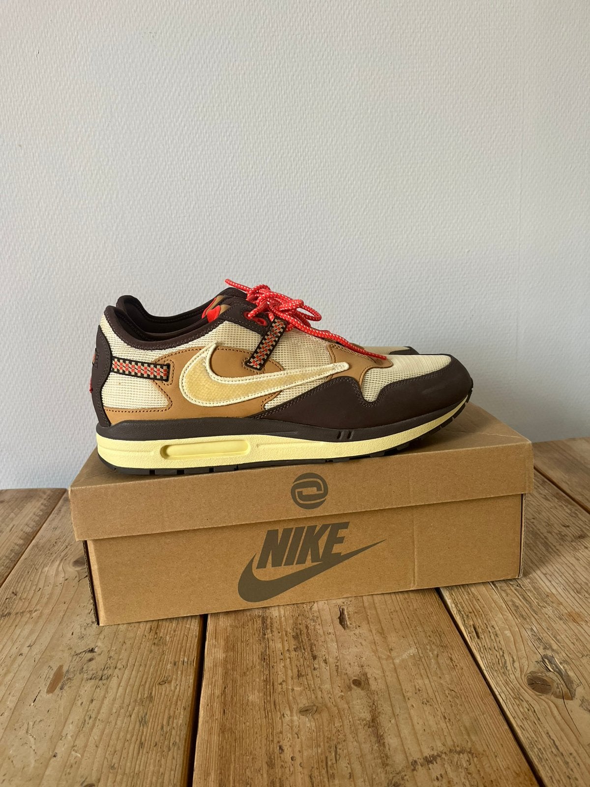 Nike Air Max 1 Travis Scott Cactus Jack maat 47, Overige kleuren, Nieuw, Ophalen of Verzenden, Sneakers of Gympen