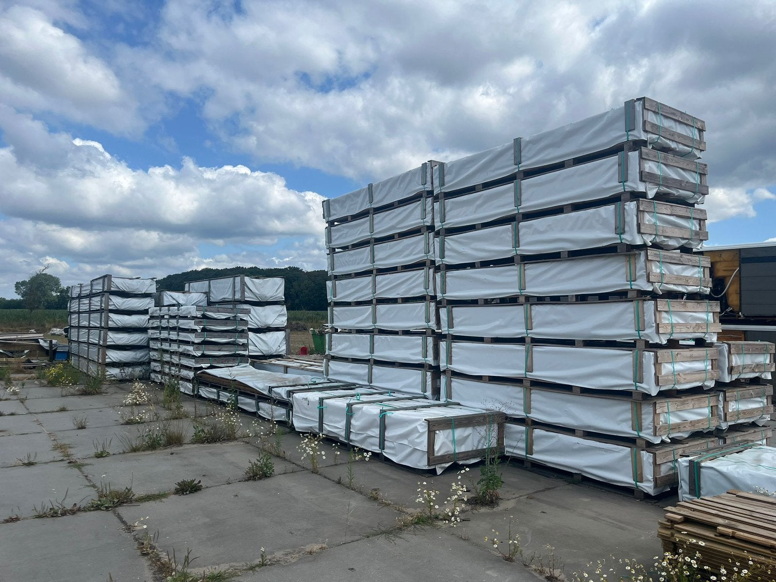 Enorme partij met 40 modellen blokhutten en tuinhuizen, Tuin en Terras, Tuinhuizen, Ophalen, Overige materialen, 250 tot 500 cm