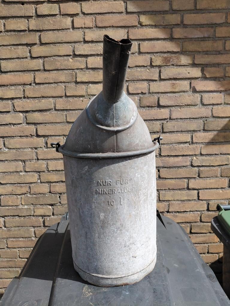 Vintage Zinken Oliekan / Trechter - 10 Liter, Ophalen