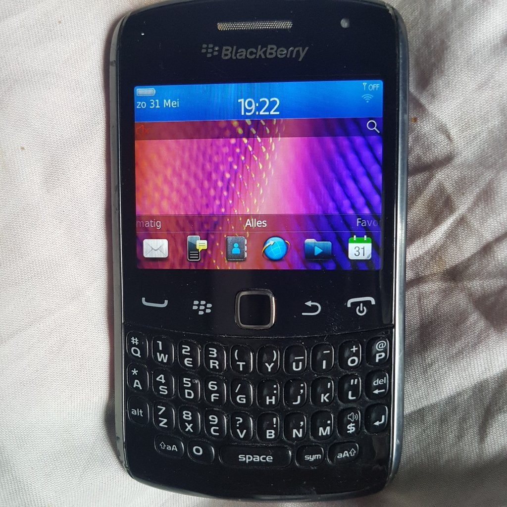BlackBerry 9360, Telecommunicatie, Mobiele telefoons | Blackberry, Ophalen of Verzenden, Gebruikt, 3 tot 6 megapixel, Zwart