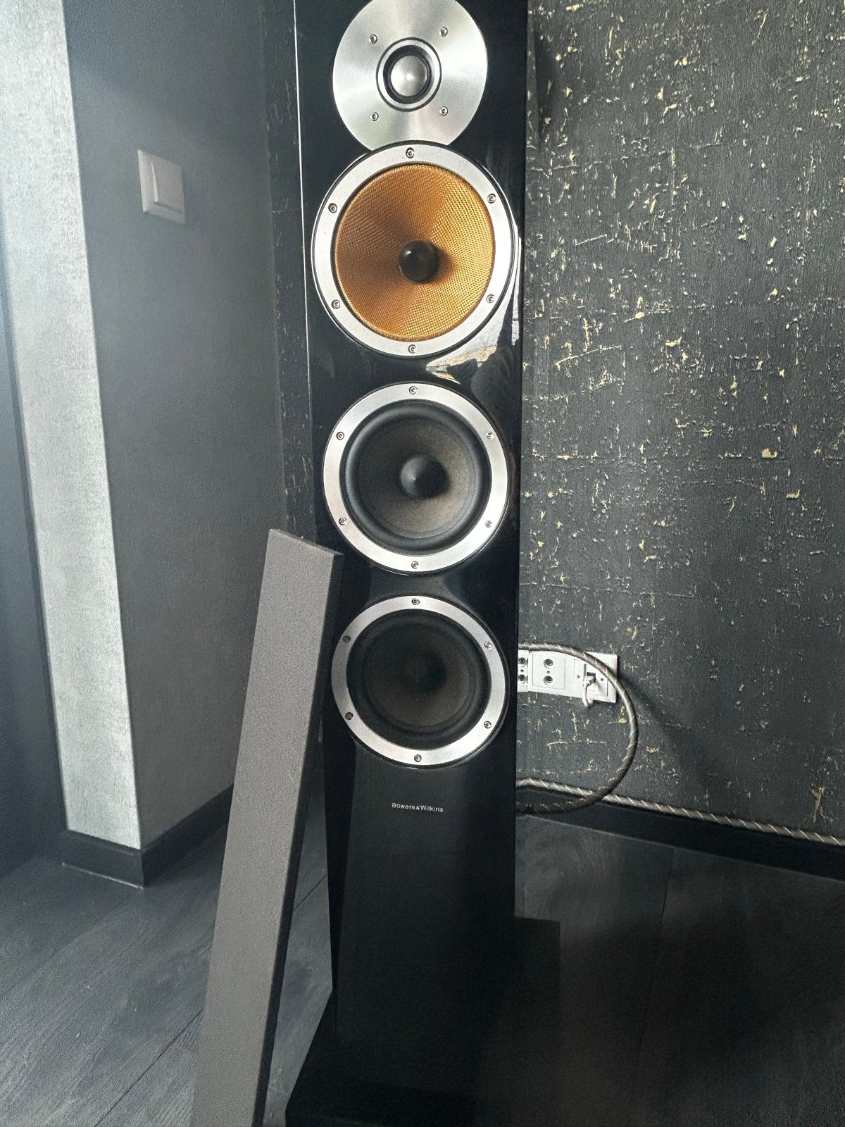 Bowers & Wilkins CM8 Vloerstaande Luidspreker - Zwart, Vloerstaande luidspreker, Zo goed als nieuw, Bowers & Wilkins (B&W), Geschikt voor surround/home cinema