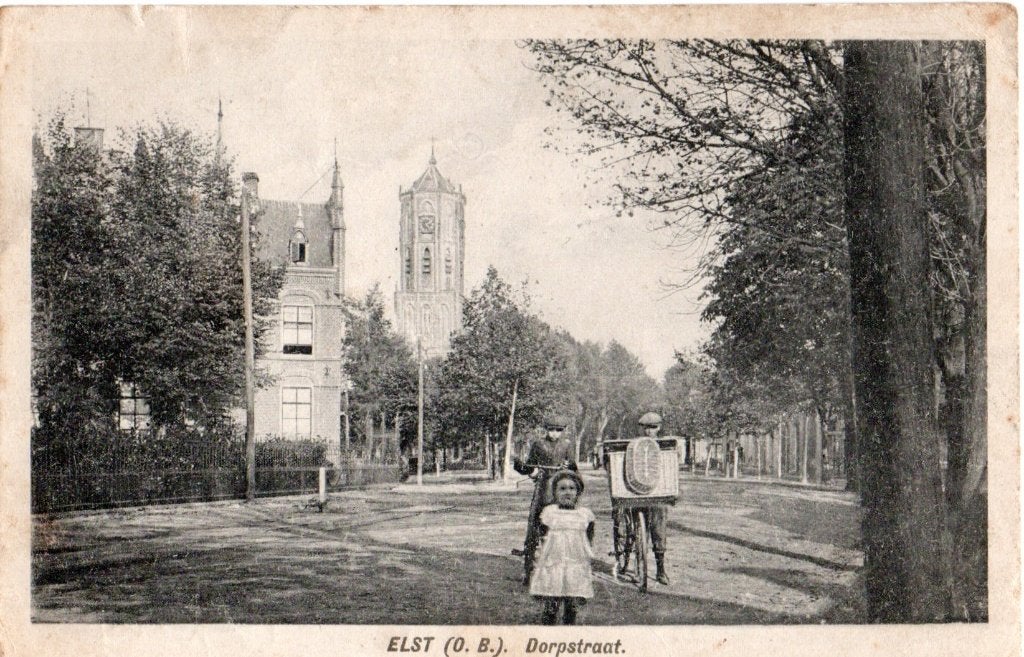 Elst, Dorpsstraat met Kerk. 7893, Verzamelen, Ophalen of Verzenden, 1920 tot 1940, Gelopen, Gelderland