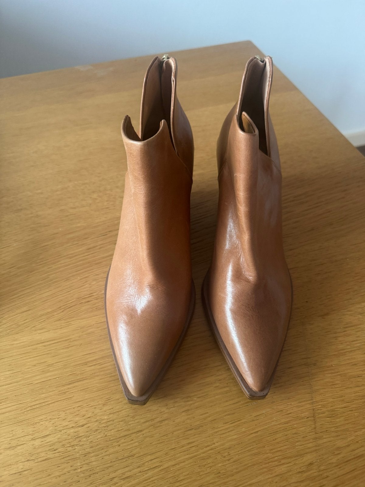 Nieuwe Vince Camuto enkellaarsjes - Maat 38 - Bruin, Ophalen, Nieuw, Bruin, Lage of Enkellaarzen