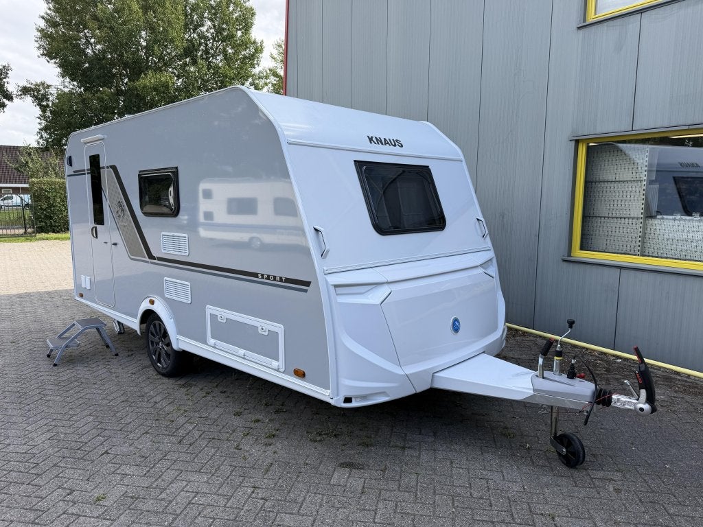 Knaus Sport Platinum 420 QD Model 2027, Bedrijf, Treinzit, Tot en met 3, 4 tot 5 meter