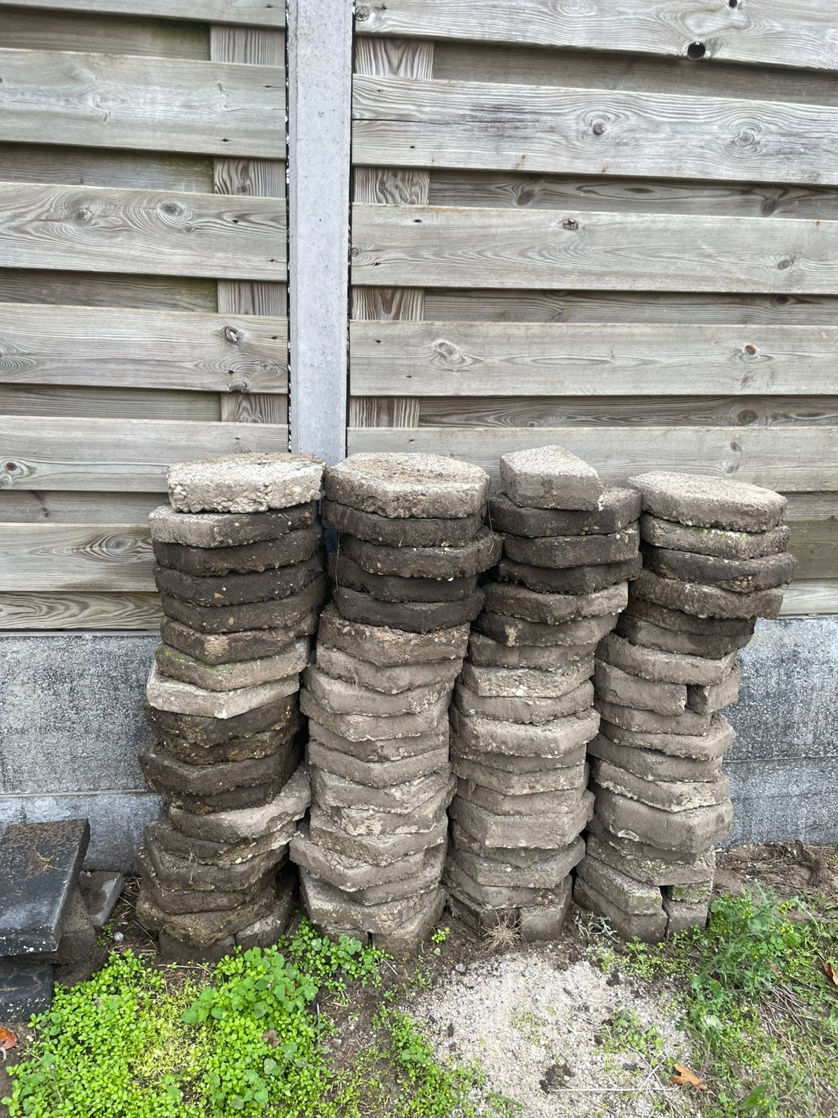 90 zeskantige tegels gratis, Ophalen, Gebruikt, 5 tot 10 m², Beton