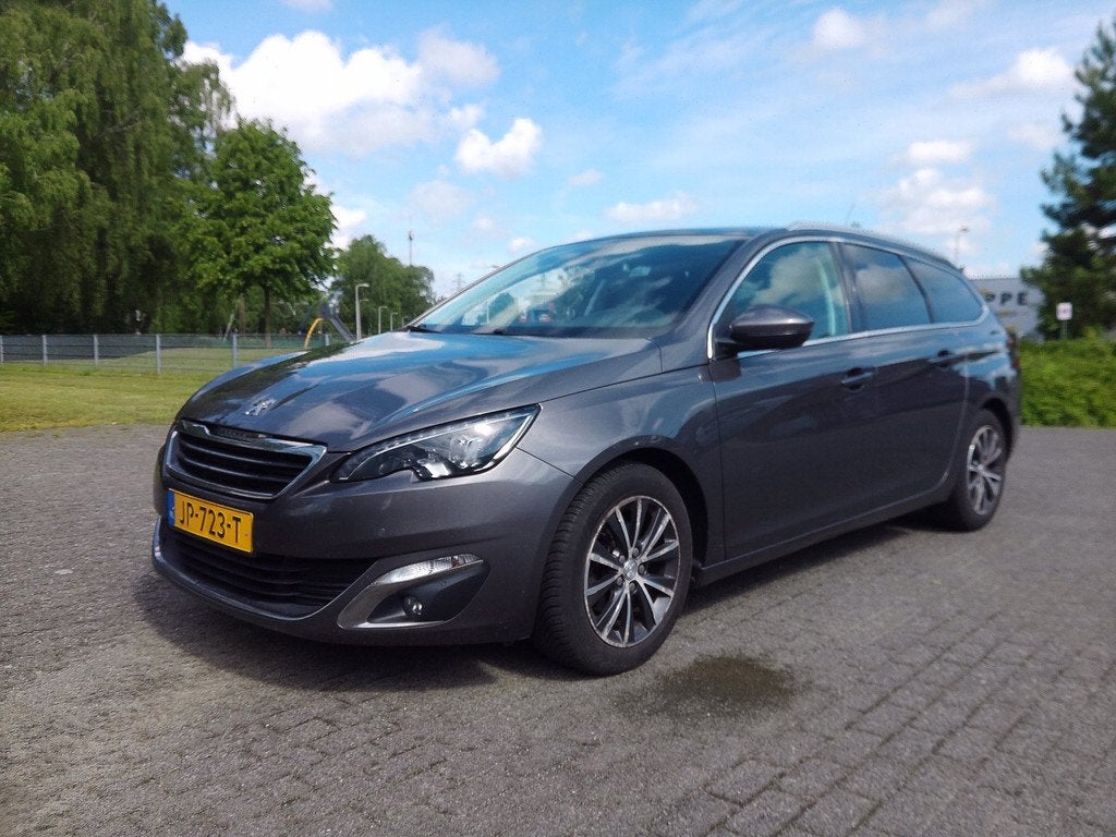 Peugeot 308 SW 1.2 PureTech Blue Lease Premium, Voorwielaandrijving, Gebruikt, Euro 6, 1199 cc