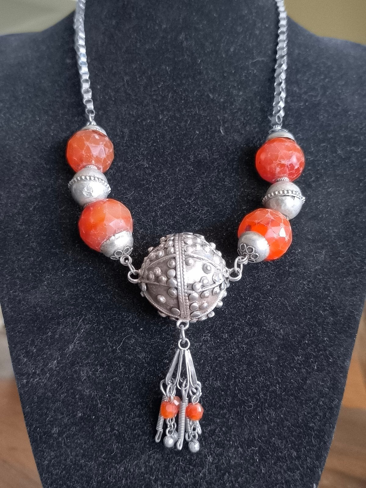 Antiek zilver Jemenitische Bawsami ketting met carneool, Ophalen of Verzenden, Zilver, Zilver