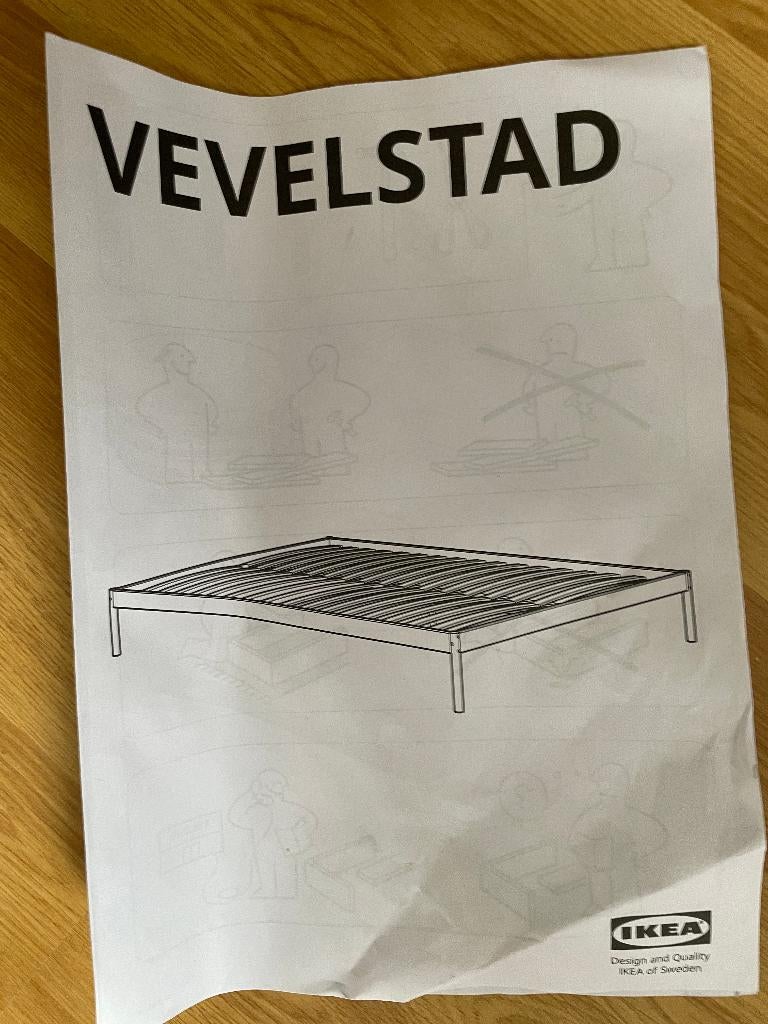 Ikea Bed, Ophalen, 140 cm, Zo goed als nieuw, Twijfelaar