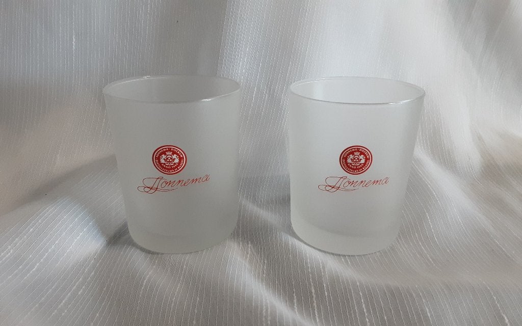 SONNEMA glazen, rode logo, 2 stuks, Verzamelen, Ophalen of Verzenden, Zo goed als nieuw, Borrel- of Shotglas