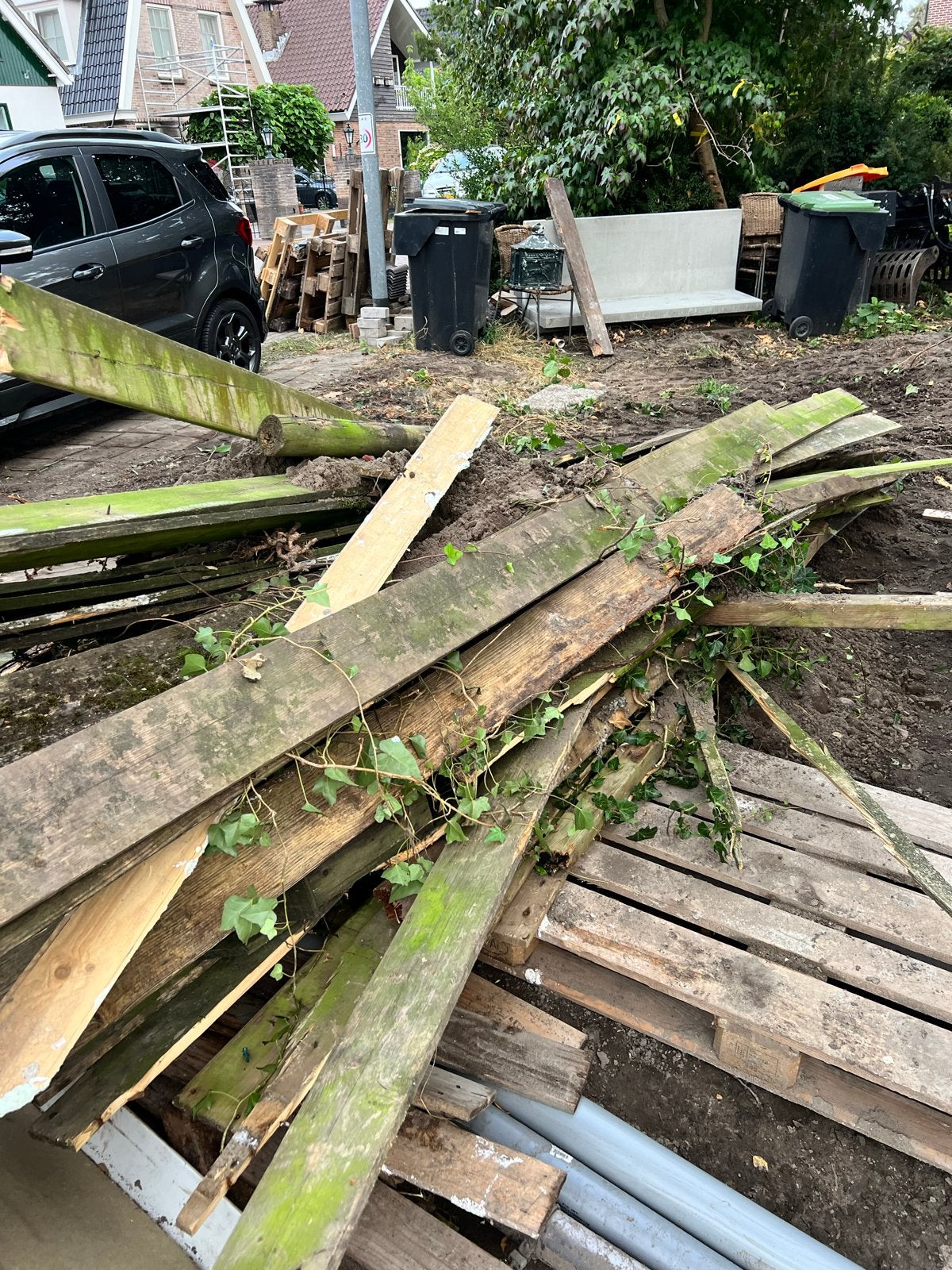 Oude schutting voor allesbrander, Ophalen, 6 meter of meer, Hout, 1 tot 2 meter