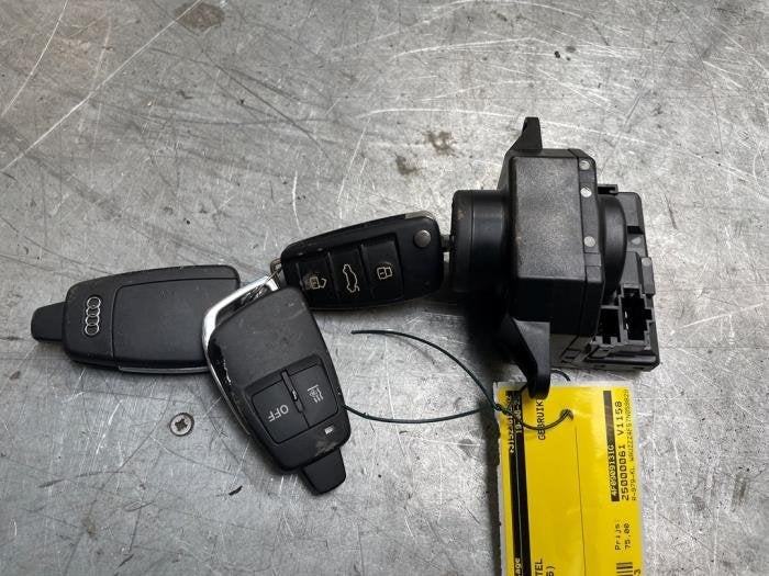 Kontaktslot + Sleutel van een Audi S6, Auto-onderdelen, Gebruikt, -, -, -