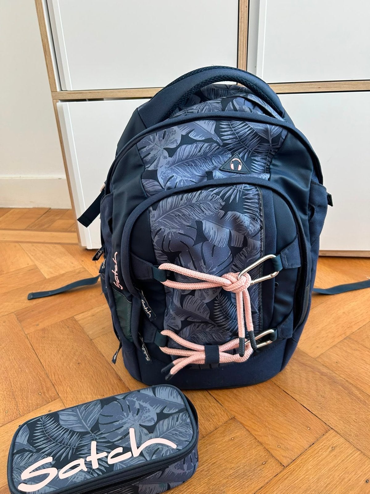 Satch Rucksack met bijpassende etui, 25 tot 40 cm, Ophalen of Verzenden, Zo goed als nieuw, Overige merken
