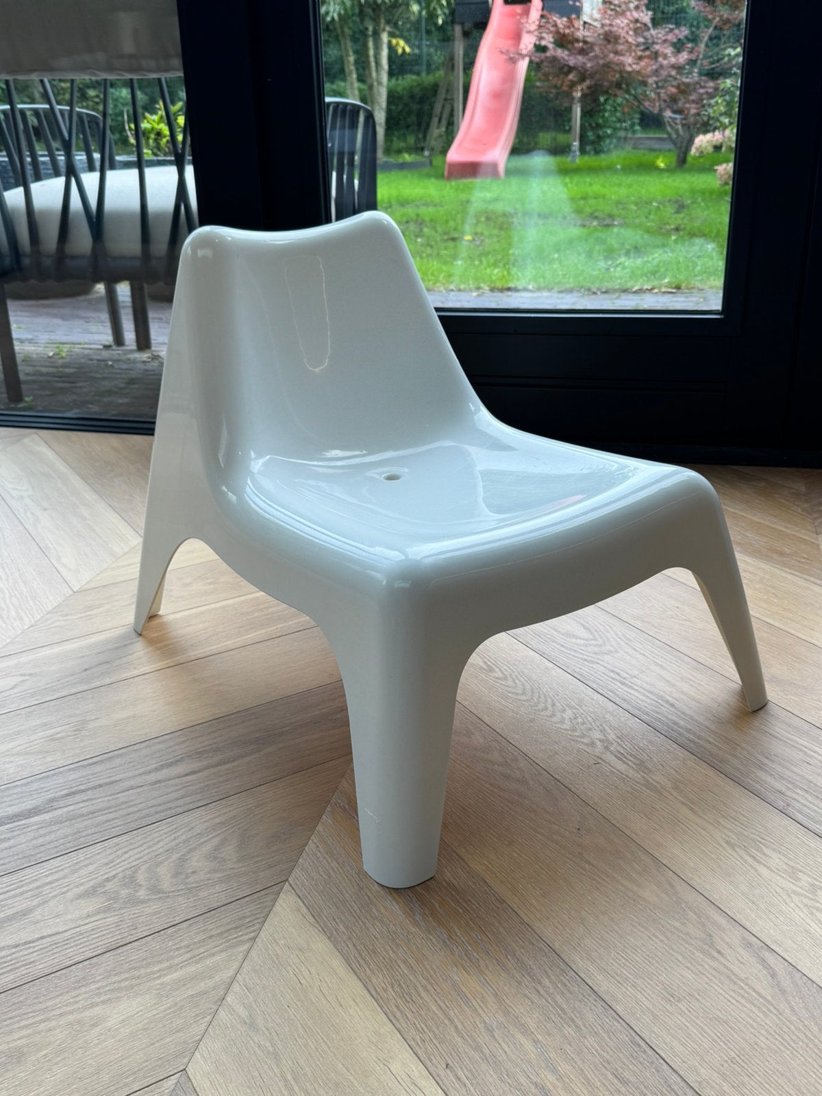 Ikea kinderstoel, Ophalen, Zo goed als nieuw, Kunststof