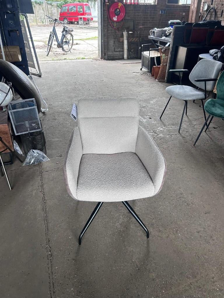 2 eetkamerstoelen kunststof draaibare as outlet korting, Ophalen, Twee, Wit, Nieuw
