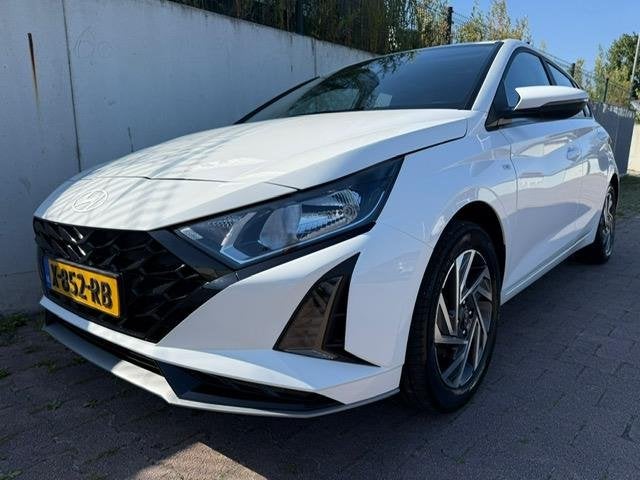 Hyundai I20 1.0 T-GDI Comfort/FACELIFT MODEL/NAVI/CARPLAY/VI, Auto's, Hyundai, Voorwielaandrijving, Gebruikt, 100 pk, Origineel Nederlands