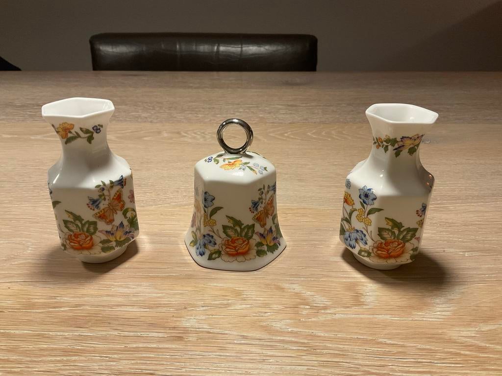 Porseleinen bel en 2 minivaasjes cottage garden, Ophalen of Verzenden