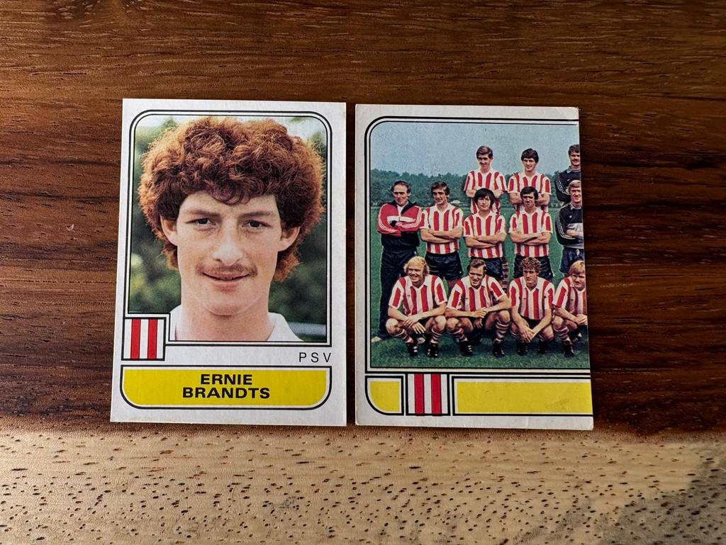 Panini Voetbal 82 Ernie Brandts PSV en Teamkaart, Ophalen of Verzenden, Gebruikt, Stickers en Plaatjes