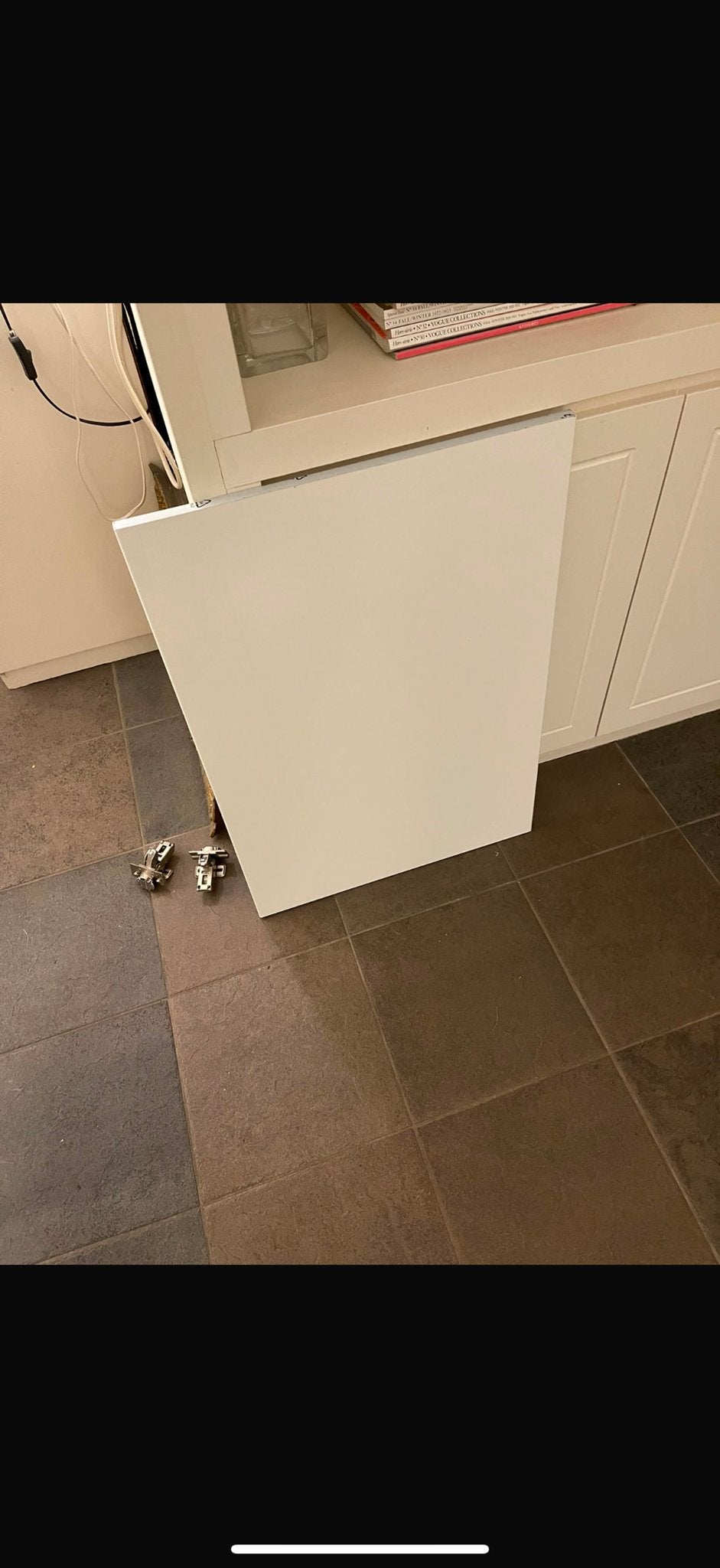 Hoogglans ikea deurtje met scharnieren., Ophalen, Gebruikt