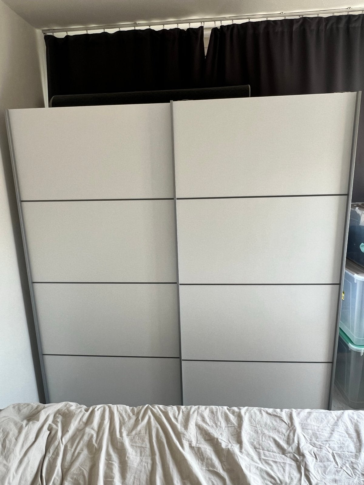 Grote kledingkast met schuifdeuren., Ophalen, Met plank(en), Gebruikt, 200 cm of meer