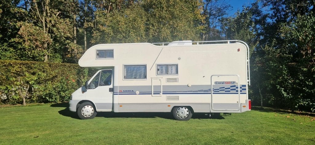Adria Coral 660SP, Caravans en Kamperen, Alkoof, Ringverwarming, Elektrische ramen, Fiat