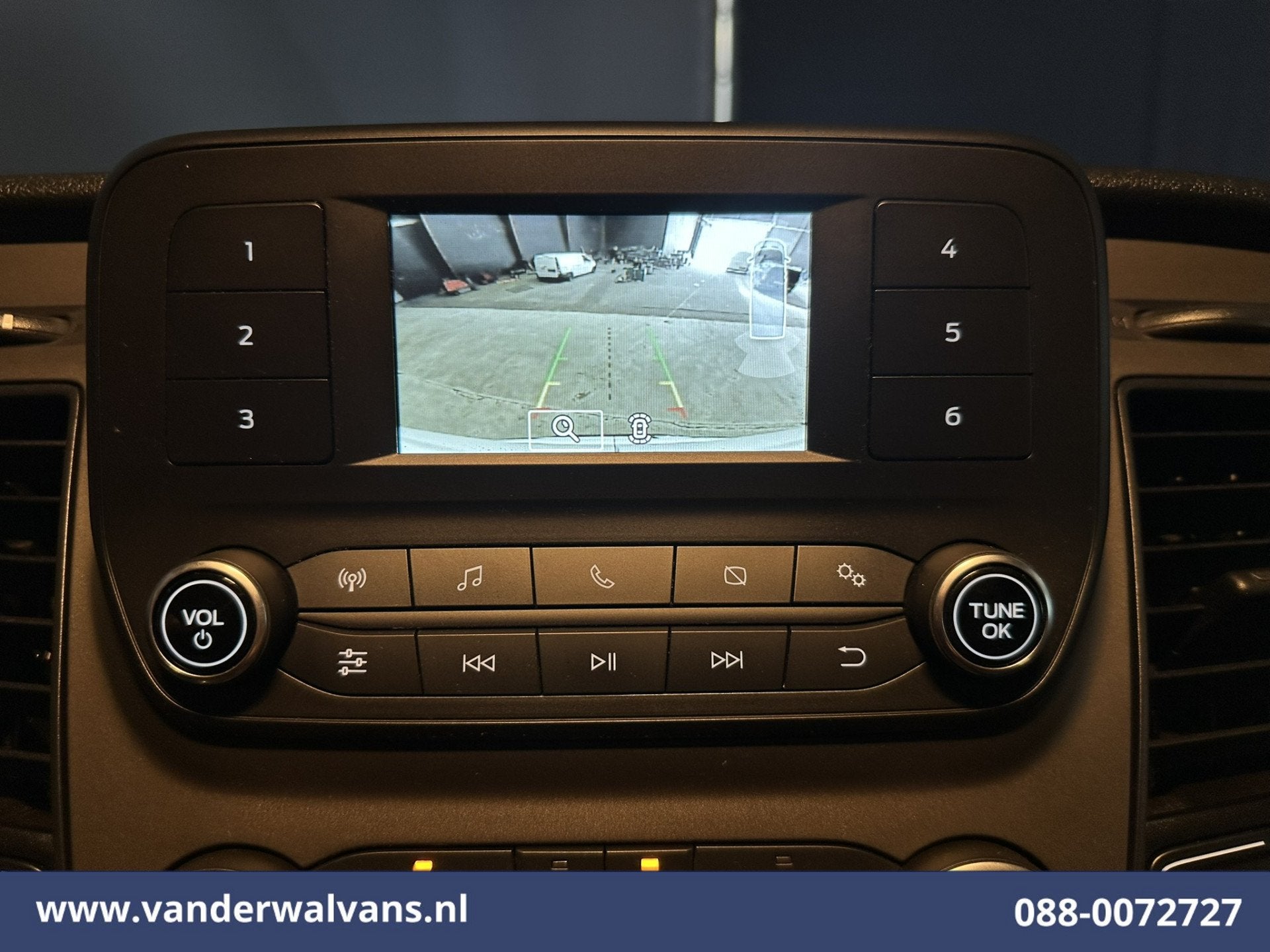 Ford Transit 2.0 TDCI 131pk L4H3 Euro6 Airco | Camera | Crui, Stof, 4 cilinders, Wit, Bedrijf