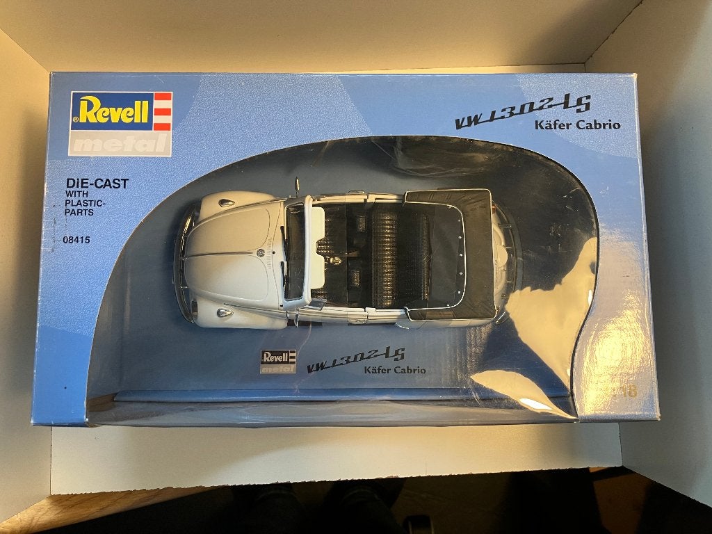 Volkswagen Kever 1302 LS Cabriolet  1972  wit 1/18 Revell, Ophalen of Verzenden, Nieuw, Auto, Revell