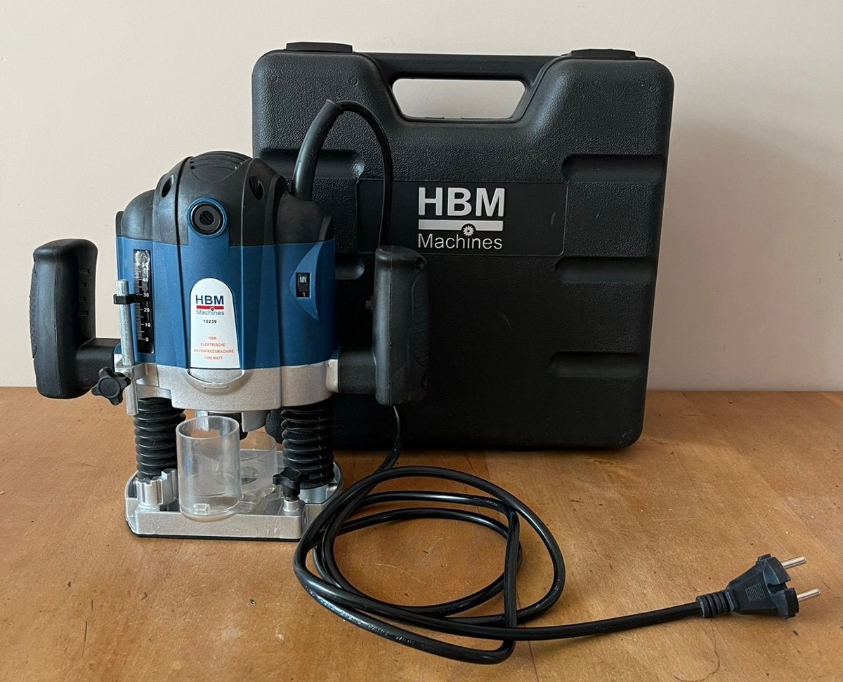 HBM Bovenfrees 1200 Watt - Zo goed als nieuw, Ophalen of Verzenden, Zo goed als nieuw, Elektrisch, Bovenfrees