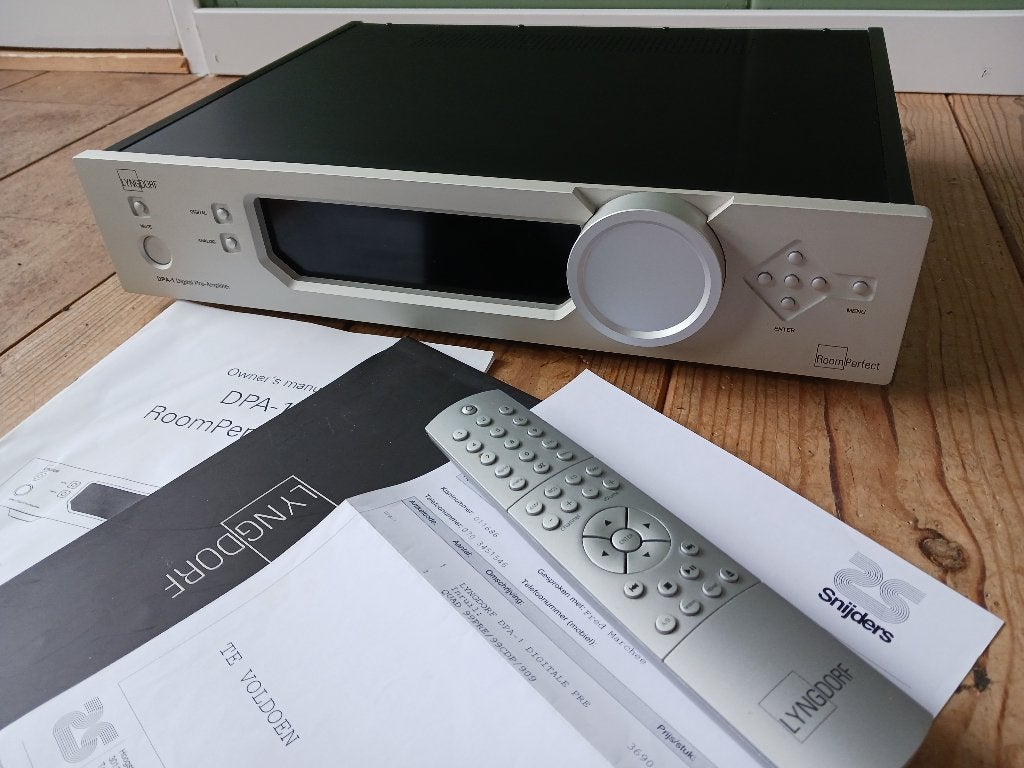 Lyngdorf DPA-1 preamp | RoomPerfect, Zo goed als nieuw, 120 watt of meer, Stereo, Ophalen