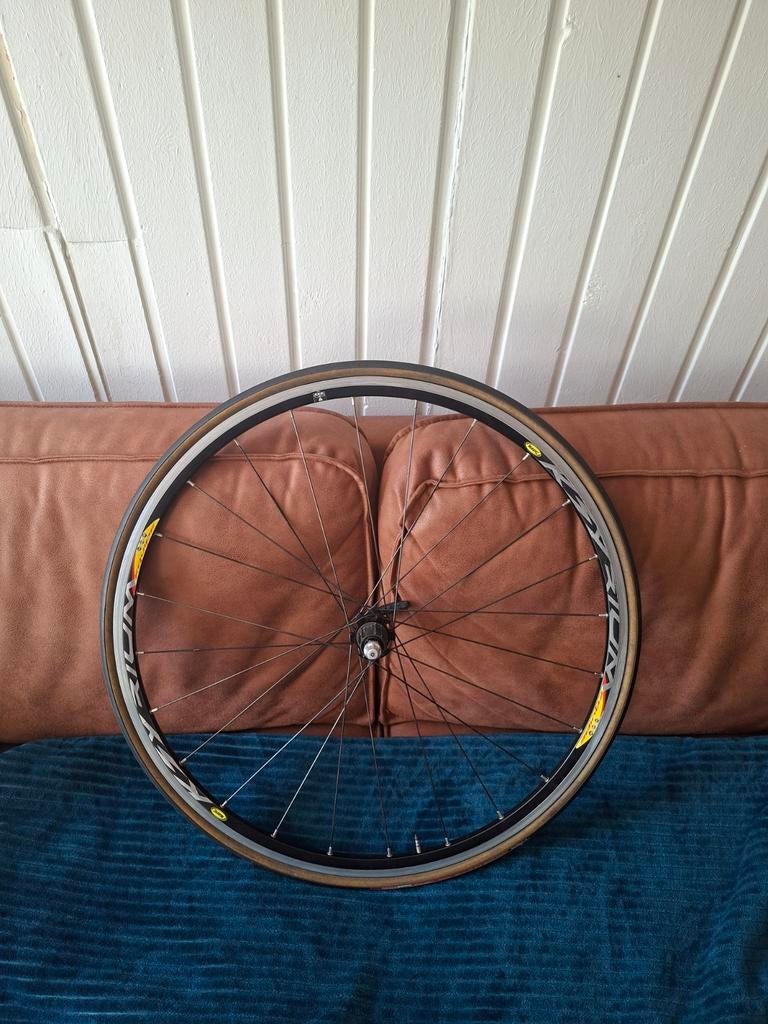 Mavic Aksium Equipe achterwiel, Fietsen en Brommers, Fietsonderdelen, Ophalen of Verzenden, Band