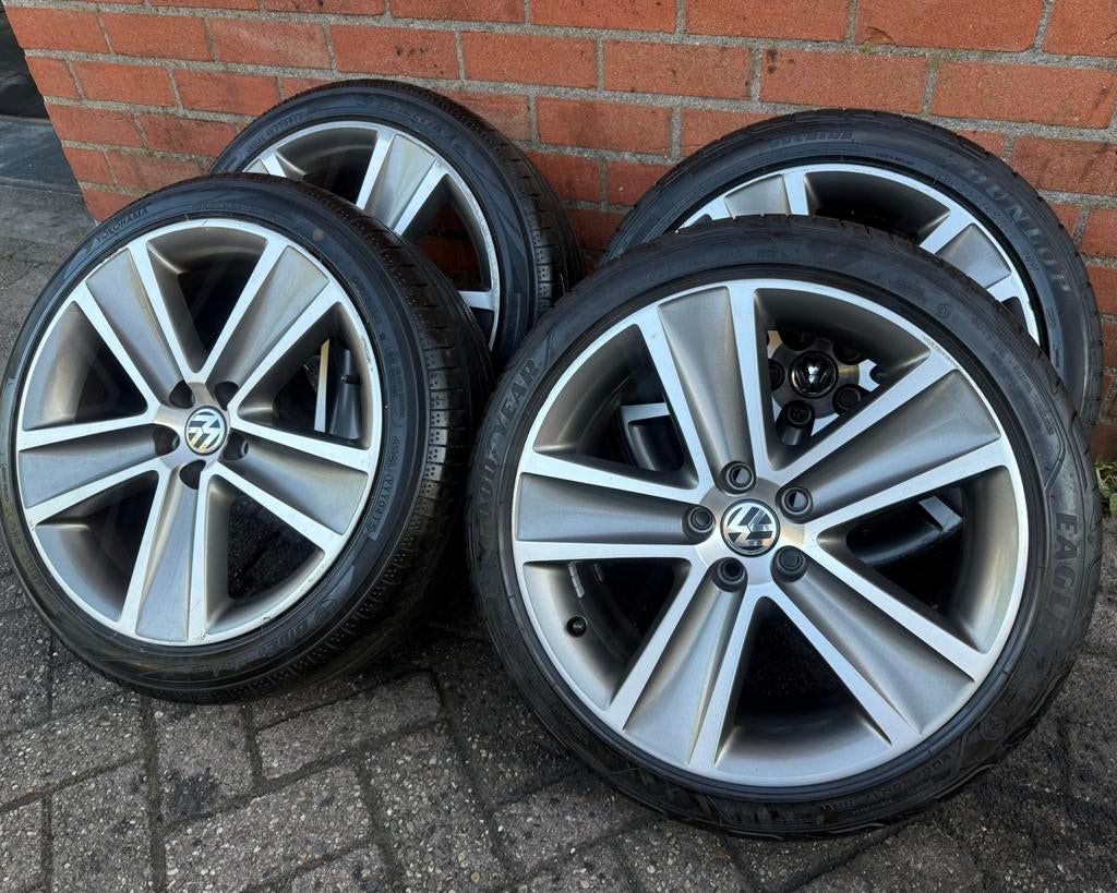 Originele VW Budapest velgenset 17inch 5x100, Ophalen, Banden en Velgen, 17 inch, 205 mm