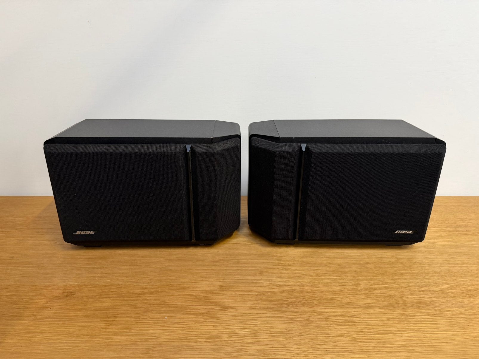 2x Bose 201 serie 4 luidsprekers / speakers zwart, Stereo speakers, 120 tot 150 watt, Ophalen of Verzenden, Zo goed als nieuw