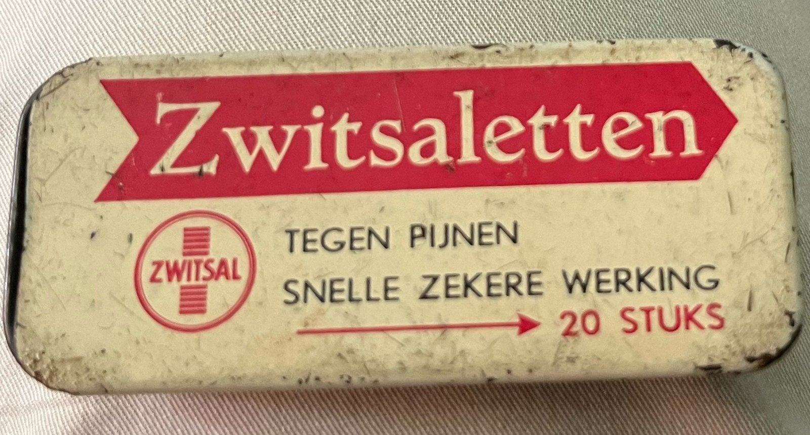 Zeldzaam ZWITSAL blikje van Zwitsaletten - pijnstillers., Verzamelen, Blikken, Verzenden, Gebruikt, Overige