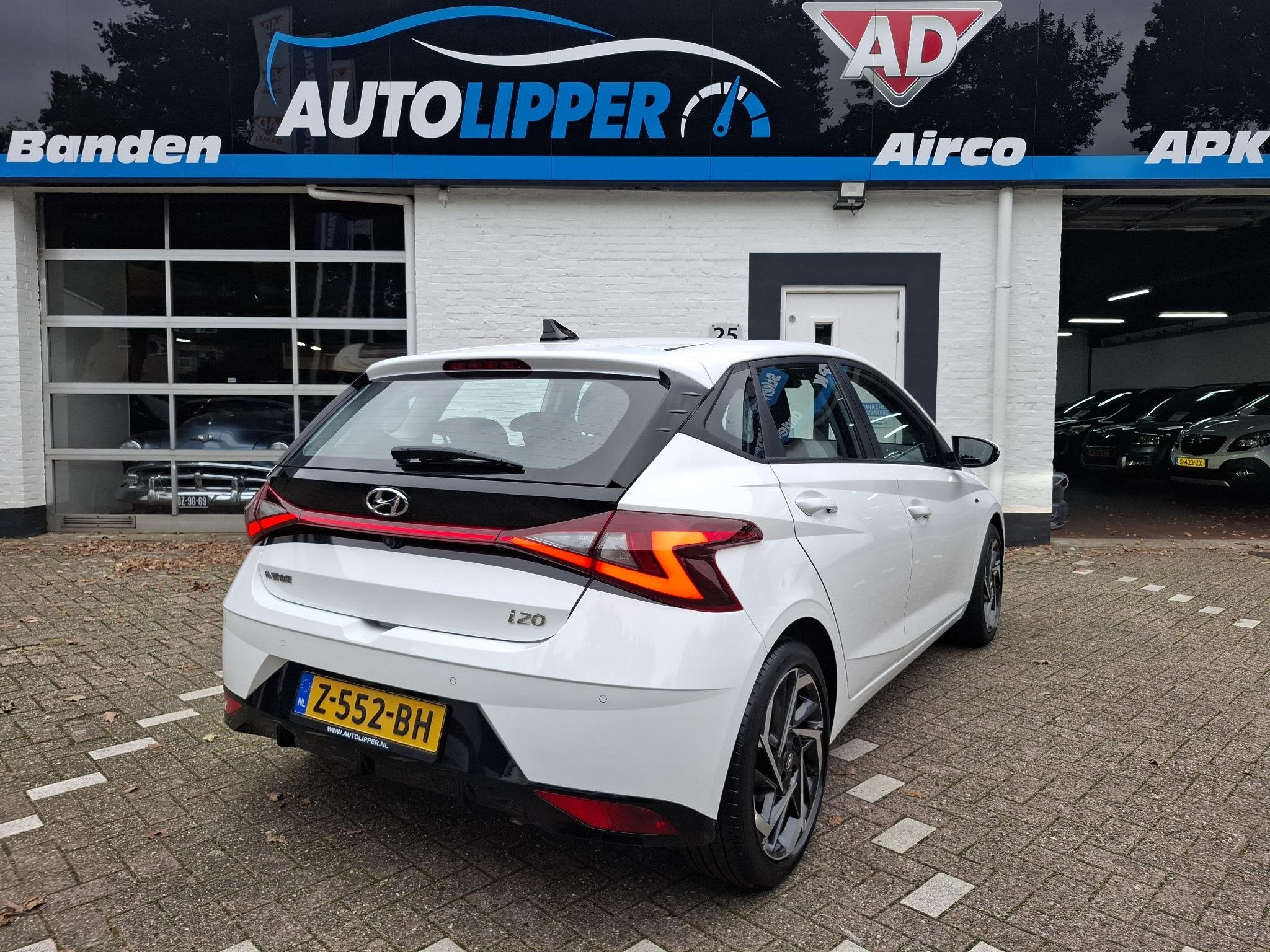 Hyundai i20 1.0 T-GDI Comfort /Automaat/carplay/camera/navig, Gebruikt, Euro 6, 19 km/l, 3 cilinders