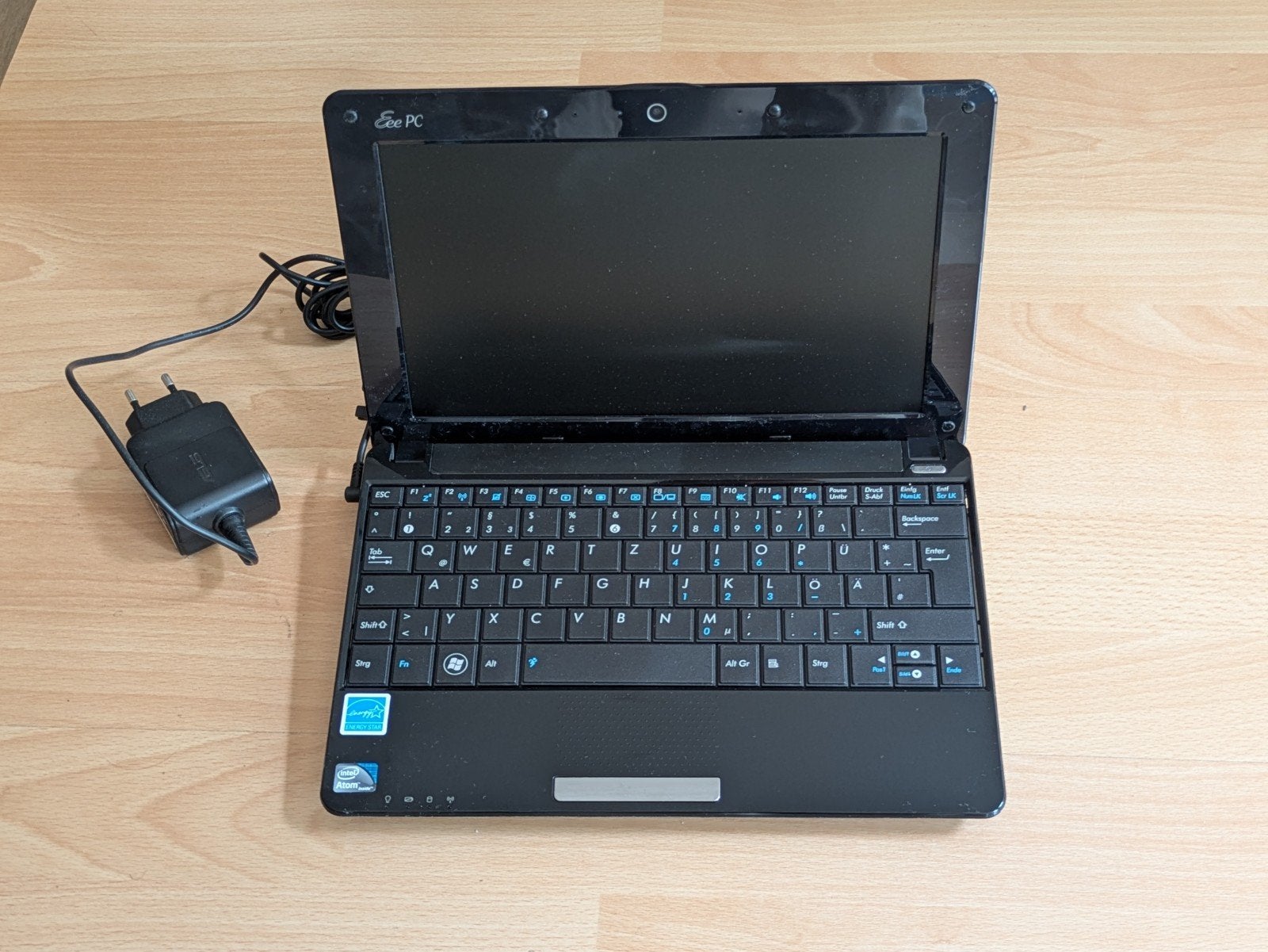 ASUS Eee PC R105D Netbook - Compact en Draagbaar, Computers en Software, Windows Laptops, Gebruikt, Minder dan 4 GB, Qwerty, Intel Atom