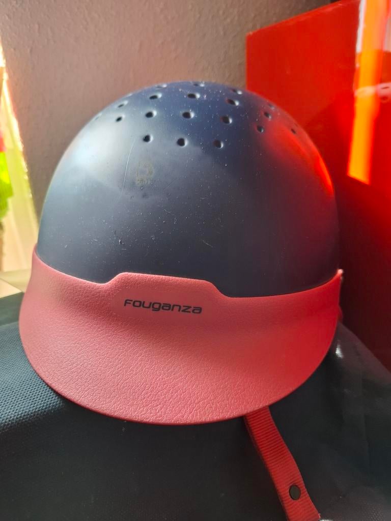 Fouganza paardrijcap M: 55-58CM, Dieren en Toebehoren, Paarden en Pony's | Beschermers, Ophalen, Gebruikt