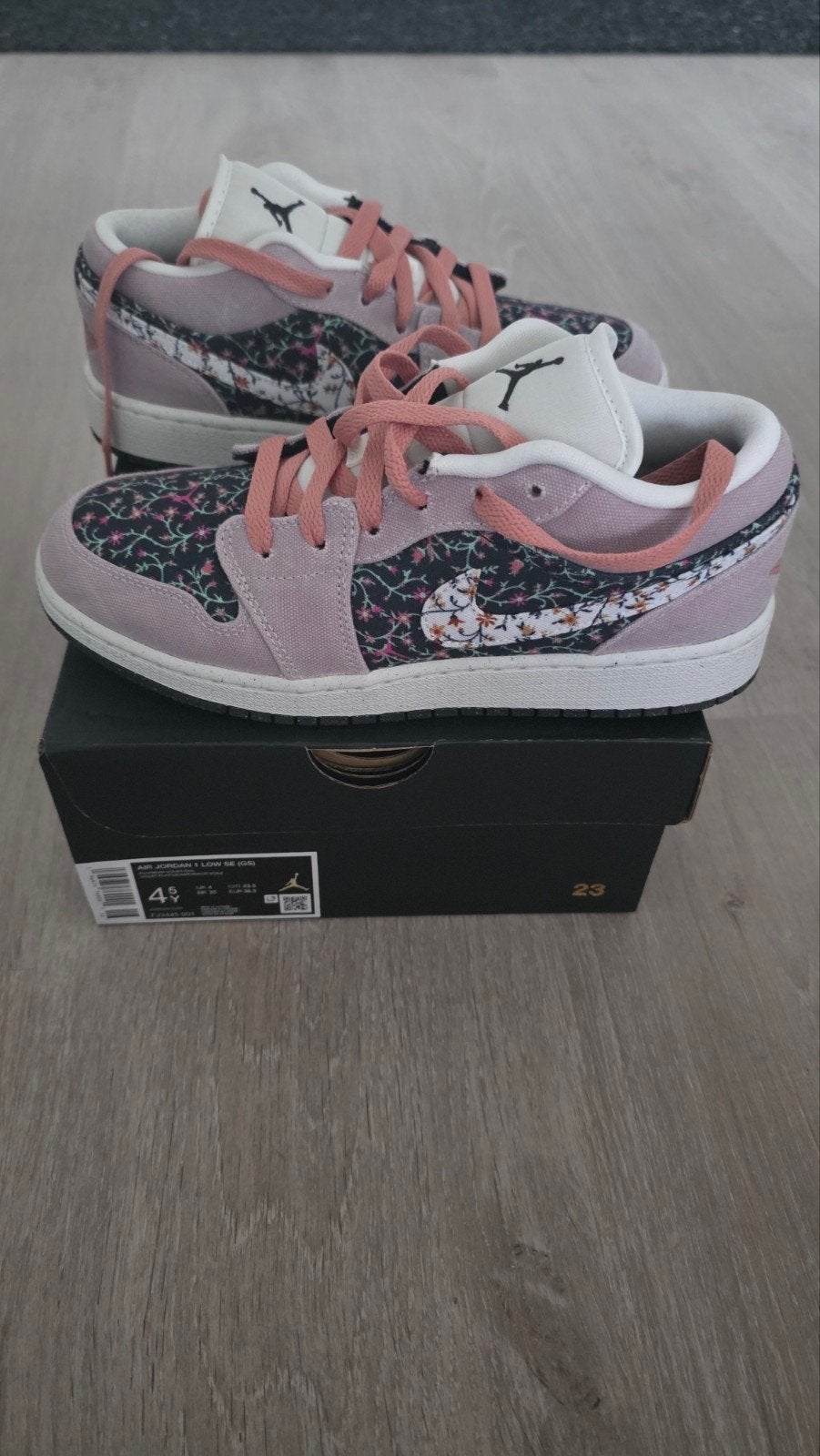 Diverse Nike sneakers maat 36,5, Kleding | Dames, Schoenen, Nike, Ophalen of Verzenden, Zo goed als nieuw, Sneakers of Gympen