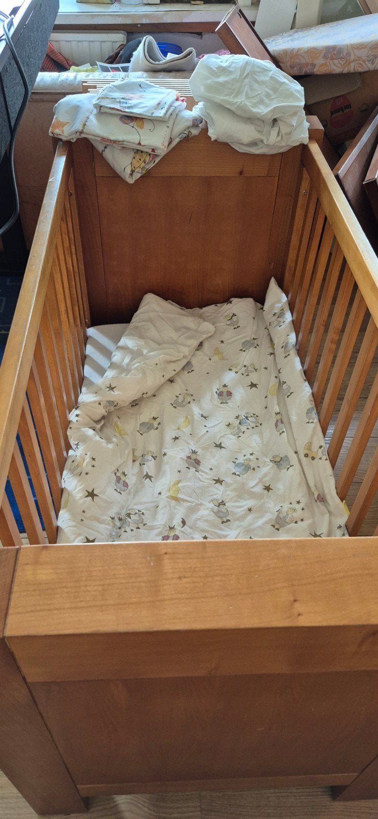 Peuterbed/ kinderbed, Kinderen en Baby's, Kinderkamer | Bedden, Gebruikt, 140 tot 160 cm, 70 tot 85 cm, Matras, Ophalen