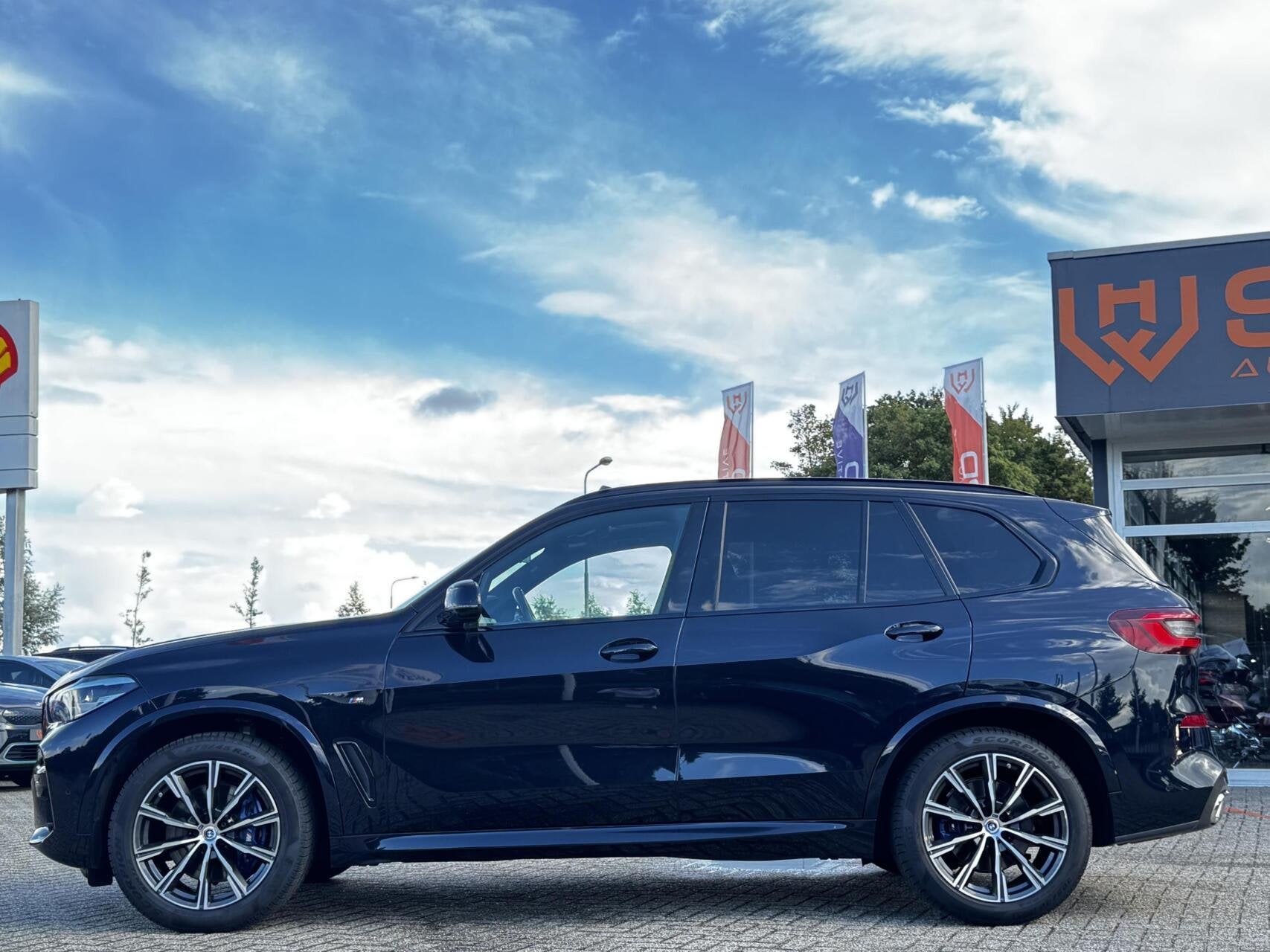 BMW X5 xDrive30d M-Sport|Pano|Indivi|Lucht|Sfeerve|El.Trekha, Auto's, BMW, 15 km/l, 2993 cc, Bedrijf, Diesel