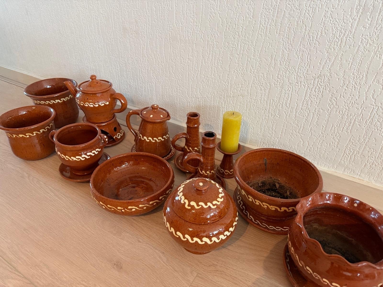 Workumer Aardewerk - Potten, schalen, theepot, kandelaars, Antiek en Kunst, Ophalen