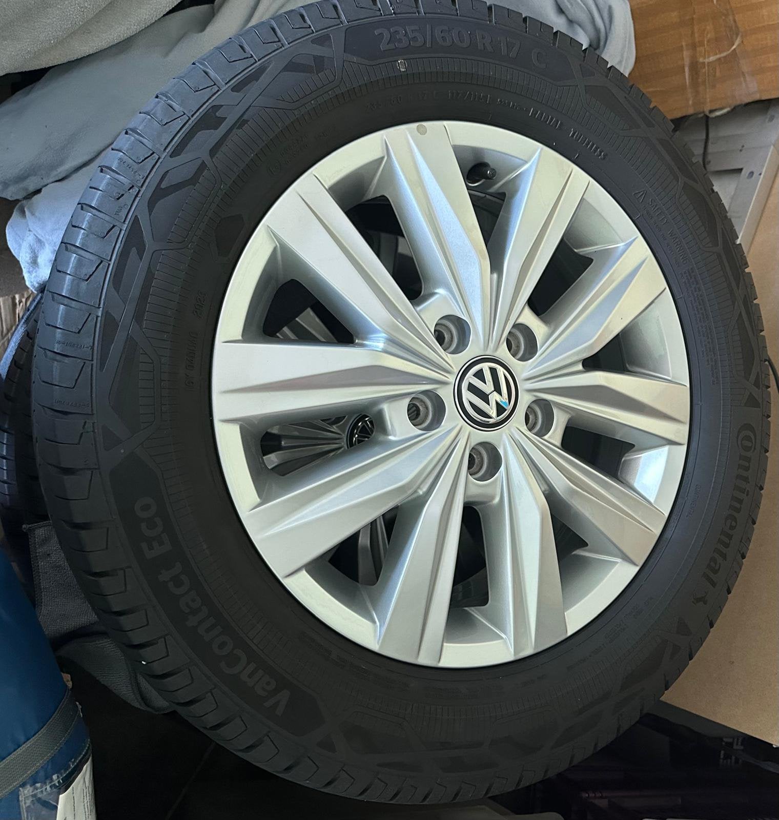 Originele Volkswagen Crafter 17” velgen + Continental banden, Ophalen, Bestelwagen, Banden en Velgen, Nieuw