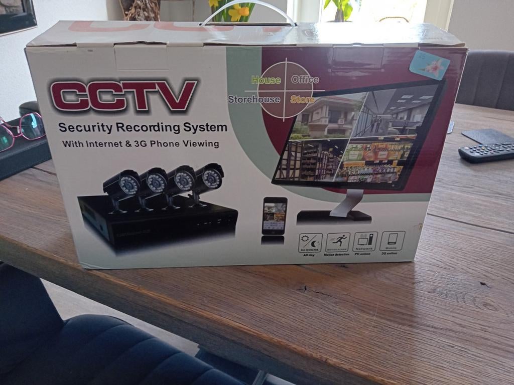 CCTV beveiligingsset met 4 camera's, Audio, Tv en Foto, Videobewaking, Ophalen of Verzenden