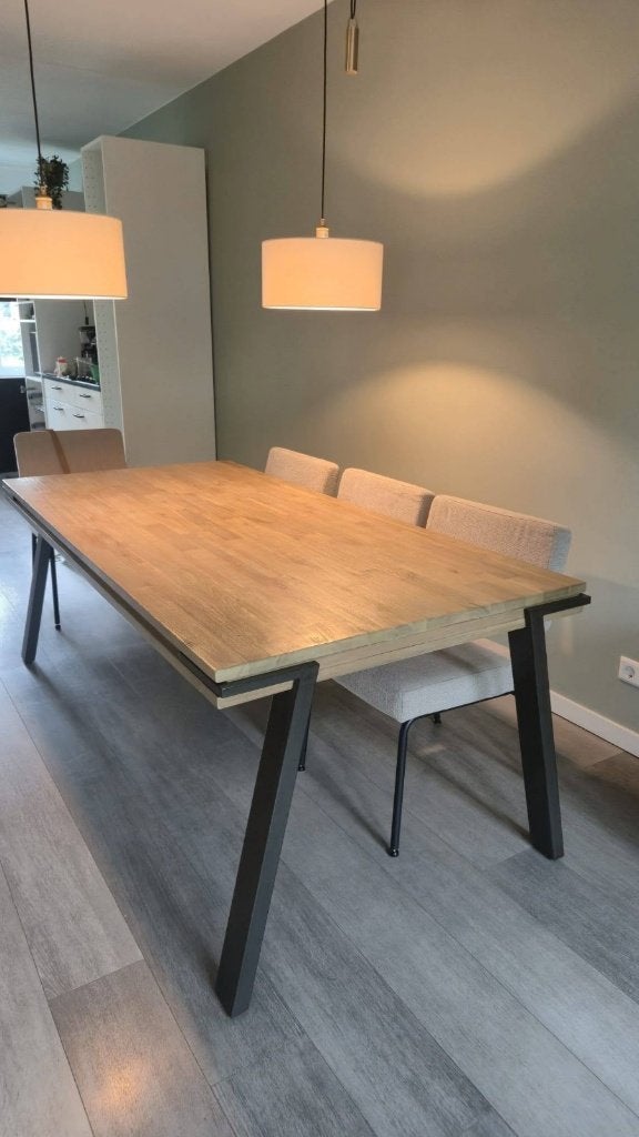ZGAN prachtige zware vtwonen eettafel 200x95cm, Huis en Inrichting, Ophalen, 200 cm of meer, 50 tot 100 cm, Zo goed als nieuw